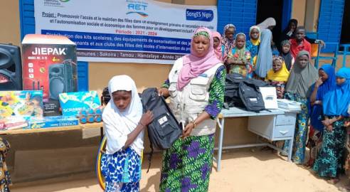 Un pas vers l'éducation inclusive: La Distribution de 6000 Kits par l'ONG Songes dans la Région de Tillabéry